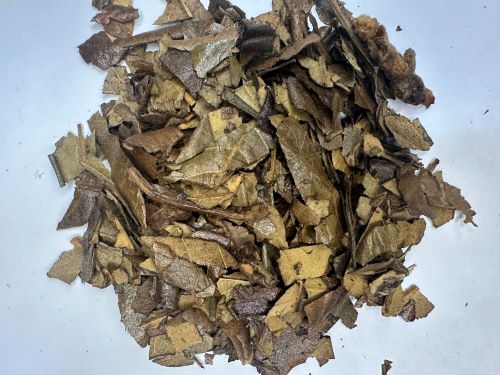 Mi Pi Pa Ye (Zhi Pi Pa Ye) 蜜枇杷葉 (炙枇杷葉) - Eriobotryae Folium Praeparata Cum Melle