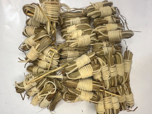 Deng Xin Cao 燈心草 - Junci Medulla