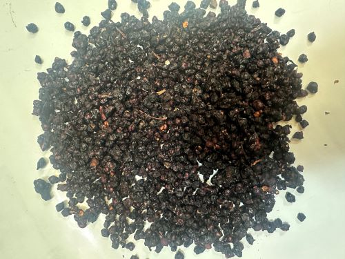 Wu Wei Zi 五味子 - Schisandrae Chinensis Fructus